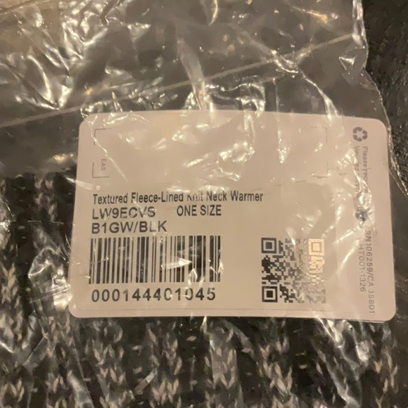 NWT Lululemon winter bundle fleece lined knit neck warmer fleece knit beanie - Picture 3 of 3